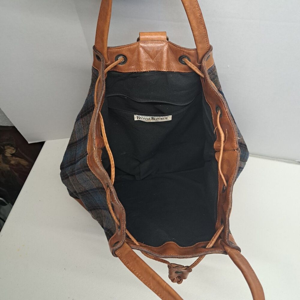 Vintage Banana Republic Plaid Bucket Bag Made In Italy - Picture 5 of 11